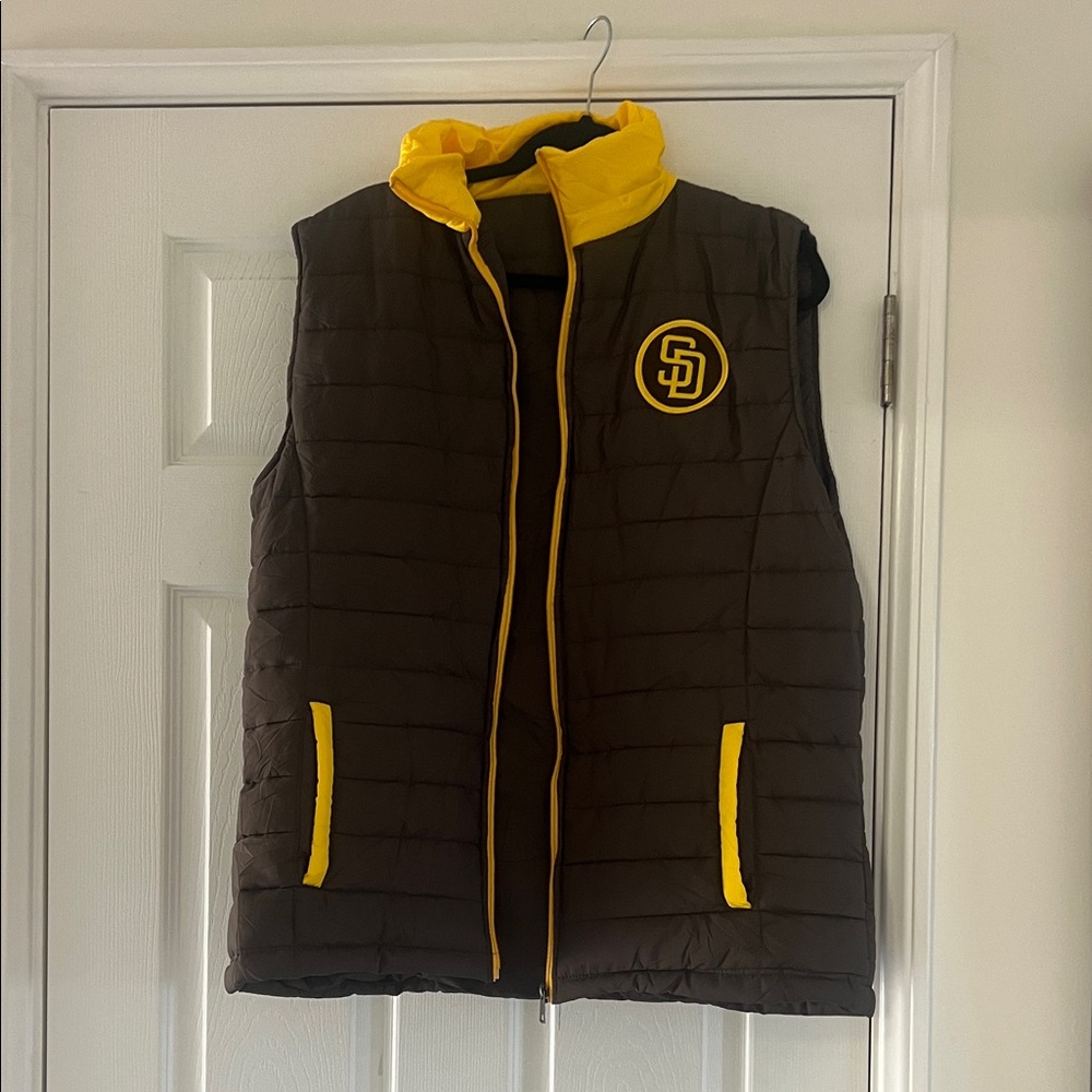 San Diego Padres Brown & Yellow Puffer Vest with SD Logo XL